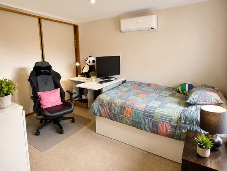 3 Bedroom Home - Photo 3