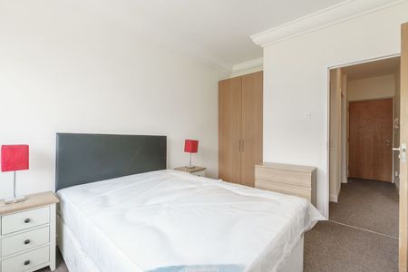 Scarriff House, Custom House Square, IFSC, Dublin 1 - Photo 5