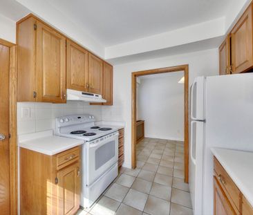 For Lease - 1654 Dufferin Street, Toronto, Ontario - Photo 5