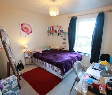 3 bedroom terraced house to rent - Photo 5