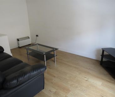 2 Common Road, Huddersfield - Photo 6