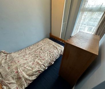 4 bedroom terraced house to rent - Photo 6