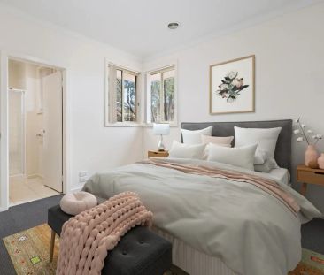 “Flawless Single-level Charm in the Ideal location” - Photo 1
