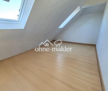 Möblierte 2,5-Zimmer-Galeriewohnung mit Balkon, Wintergarten & Einb... - Foto 1