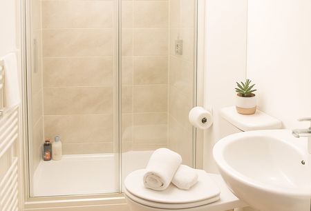 Room in a Shared House, Alpha Street, M6 - Photo 5