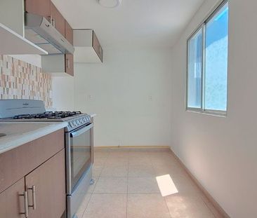 Depto en renta sobre MIRAMONTES, remodelado y muy iluminado - Photo 1