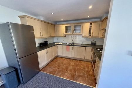 14 Donnybrook Court, Belfast, BT9 7GH - Photo 5