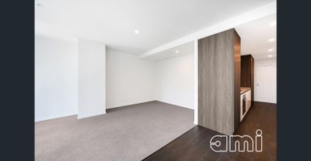 UNO 1 Bed 1 Bath 1 Study - Photo 3