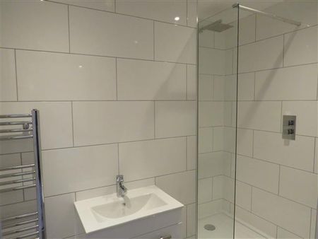 Hall Quay, Great Yarmouth - Photo 5