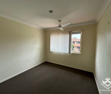 3 Bedroom Townhouse - Photo 5