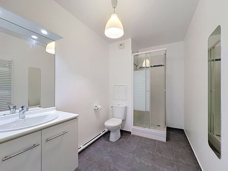 Location Appartement 2 pièces 32m² TREMBLAY EN FRANCE 93290 - Photo 2