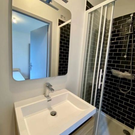 T2 meublé à Villeneuve-sur-Lot proche des commodités - Photo 4