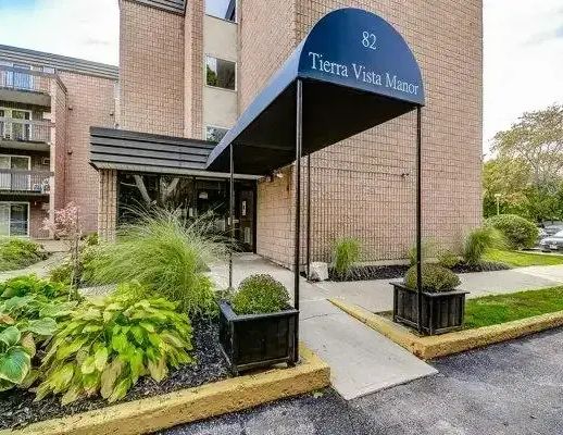 Tierra Vista Manor | 82 Delaware Ave, Chatham - Photo 1