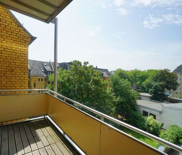 ++ Charmante Altbauwohnung mit Balkon und Stellplatz ++ - Foto 3