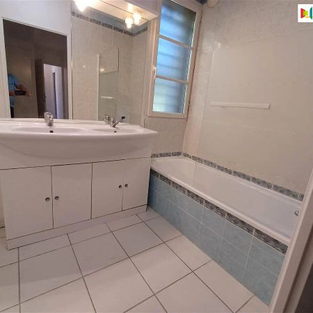 Location appartement 3 pièces - 81.13m² à L' isle-jourdain (32600) - Photo 4