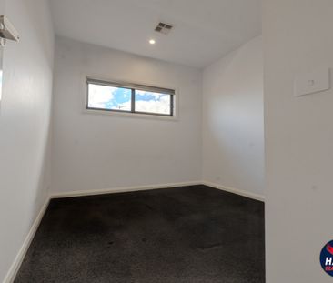 14 Gardiner Street, GOOGONG NSW 2620 - Photo 4