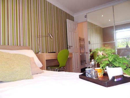1 bedroom in a house share to rent - Photo 2