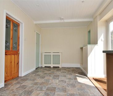 2 bedroom end of terrace house to rent - Photo 1