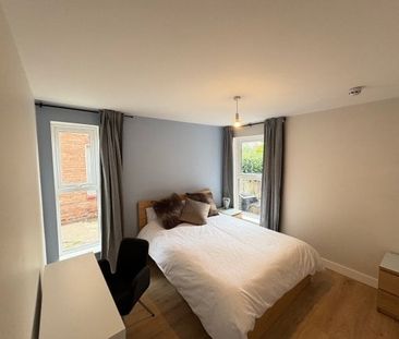 Room 1, Nottingham, NG2 - Photo 3