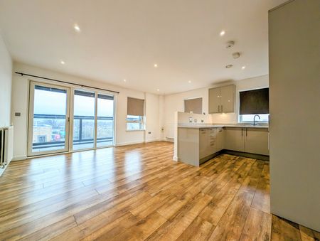 Modern 2 Bed 2 Bath Flat - Photo 2