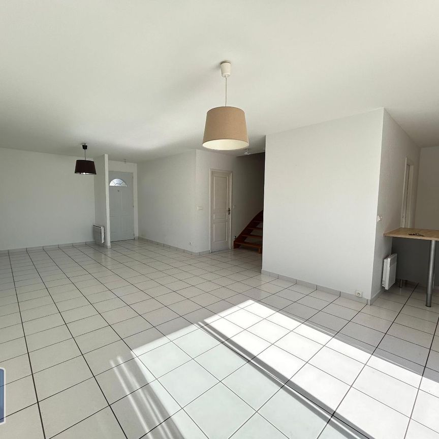 Location Maison 4 pièces 91m² LESCAR 64230 - Photo 1