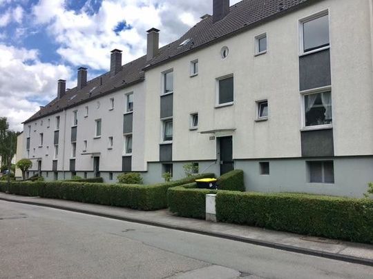 Frisch renovierte 1-Zi.-Whg. mit neuem Tageslichtbad und Balkon - Foto 1