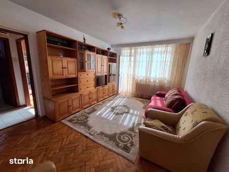 Apartament de inchiriat - 2 camere ultracentral, Piatra Neamt - Photo 2