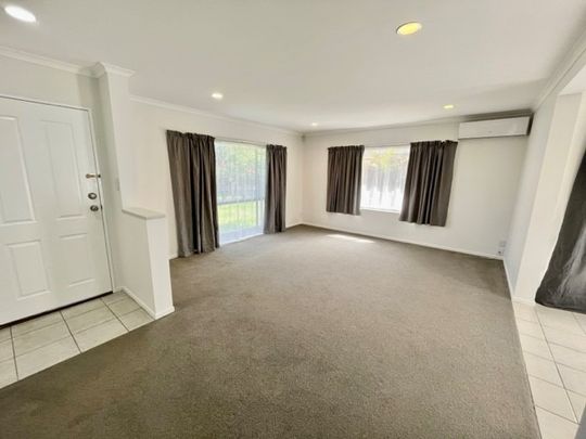 4 Sandwick Drive, Weymouth, Auckland - Photo 1