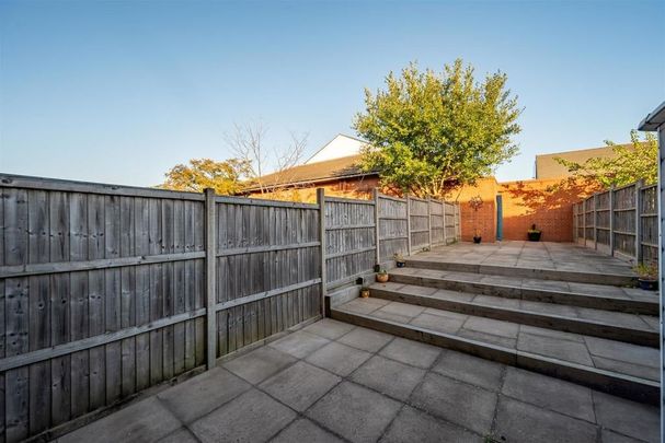 2 Bed Terraced House, Manor Hall Mews, CV3 - Photo 1