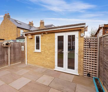 Alma Road, Eton - Photo 1