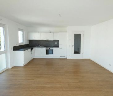 Modern geschnittene 3-Zimmer-Wohnung mit Einbauküche und großem Son... - Foto 1