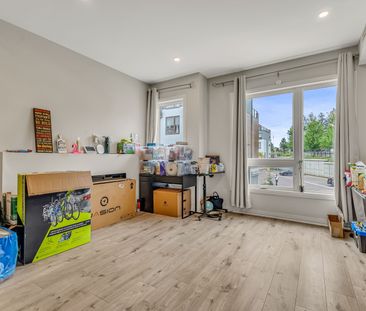 For Lease - 1670 Pleasure Valley Path, Oshawa, Ontario - Photo 2