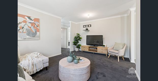 Spacious Modern Home Steps from Kalamunda Village - Photo 1