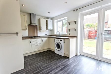 3 bedroom terraced house to rent - Photo 5