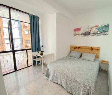 Barriada la Palmilla, Sevilla, Andalusia 41009 - Photo 2