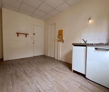 Location Appartement 1 pièce 11m² NANTES 44000 - Photo 3