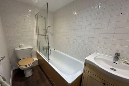 Shirley Street, Hove - Photo 2