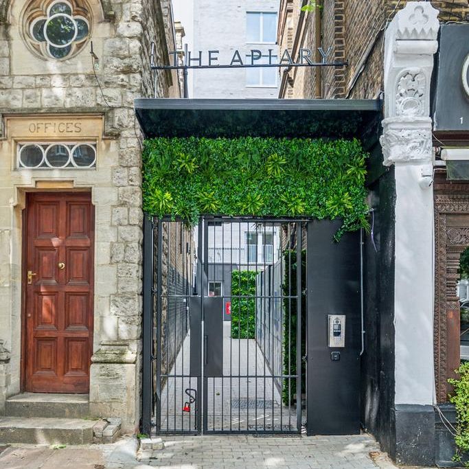 Studio to rent - Photo 1