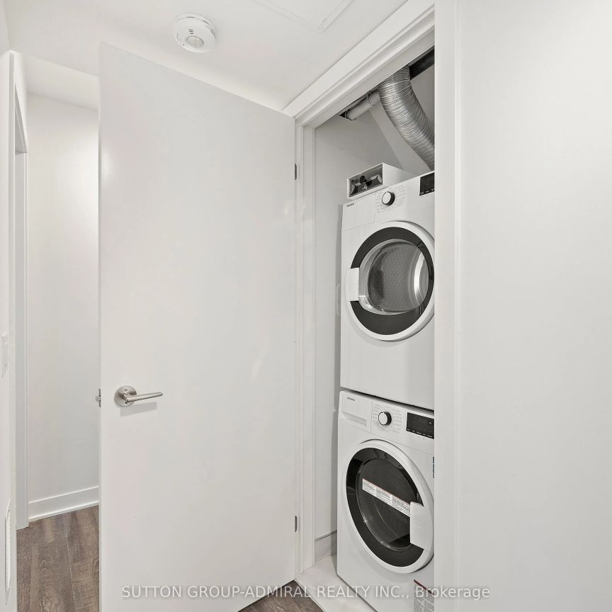 10 Ed Clark Gardens Boulevard #TH5 - Photo 1