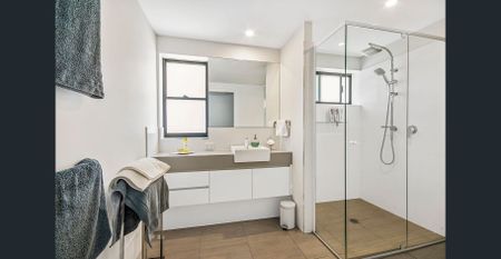 Riverfront Living | 3 Bed -2.5 Bath | 2 Car | Huge Entertaining Balcony - Photo 5