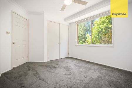 Fully Renovated Spacious Quality Family Home in Quakers Hill - Photo 4