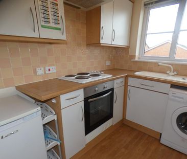 2 bedroom flat to rent - Photo 3