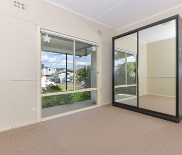 Level Home - Close to Waterfront - Photo 4