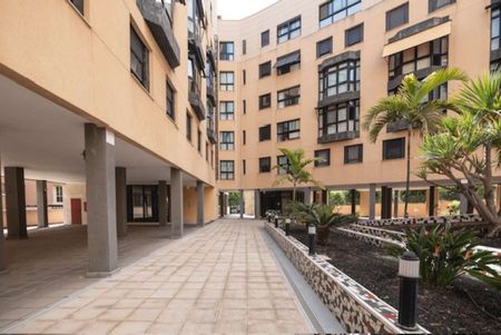 3 room luxury Apartment for rent in Las Palmas de Gran Canaria, Canary Islands - Photo 5