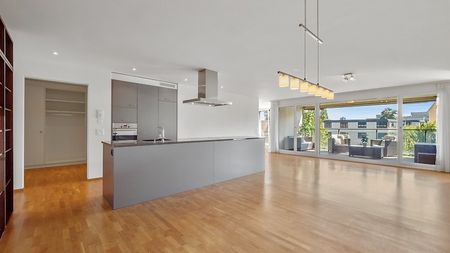 3½ Zimmer-Wohnung in Zürich - Kreis 11 Seebach, möbliert, auf Zeit - Photo 4