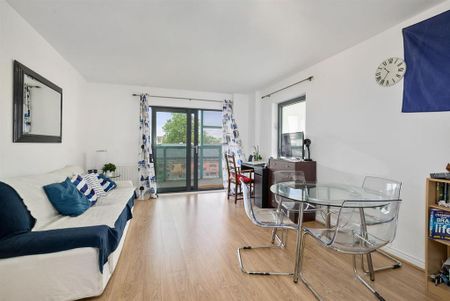 1 bedroom flat to rent - Photo 2