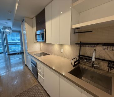 For Lease - 60 Annie Craig Drive Unit# 809, Toronto, Ontario - Photo 3
