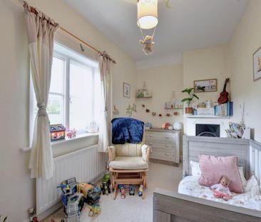 2 bedroom semi-detached house to rent - Photo 4