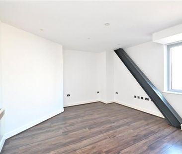 Studio to rent - Photo 5