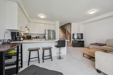 For Lease - 13 EDMINSTON Drive, Centre Wellington, Ontario - Photo 4